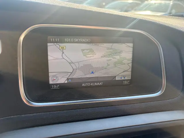 Volvo V40 1.6 D2 Kinetic 2013 Diesel 9