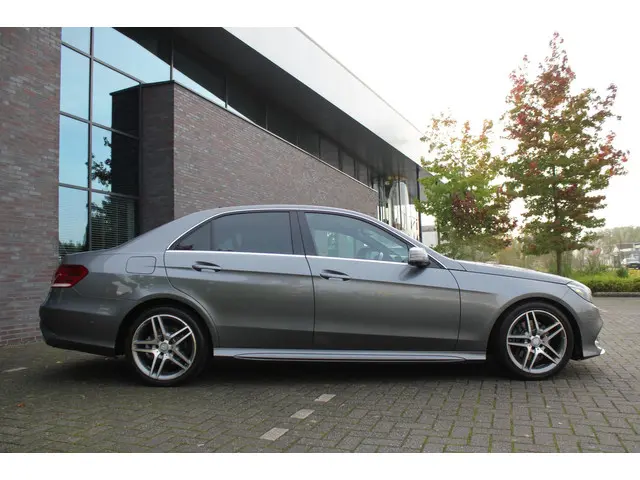 Mercedes-Benz E-Klasse 200 Edition AMG 2015 Benzine 7