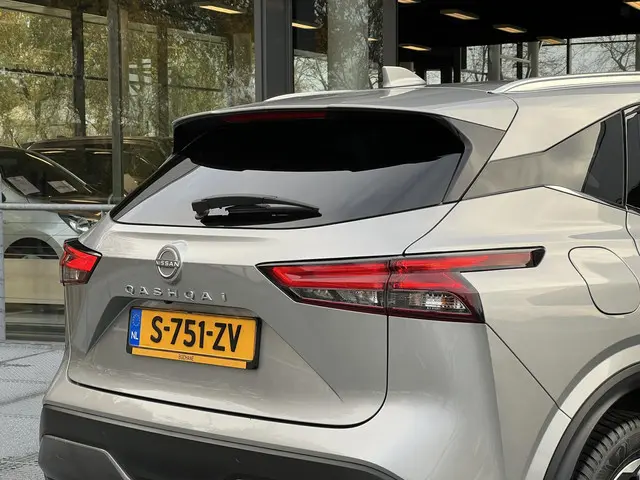 Nissan QASHQAI 1.3 MHEV Xtronic N-Connecta 2023 Benzine 33