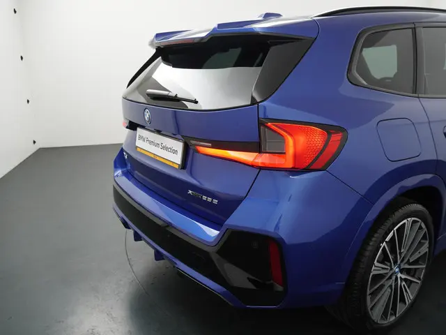 BMW X1 xDrive25e 2025 Hybride Benzine 26