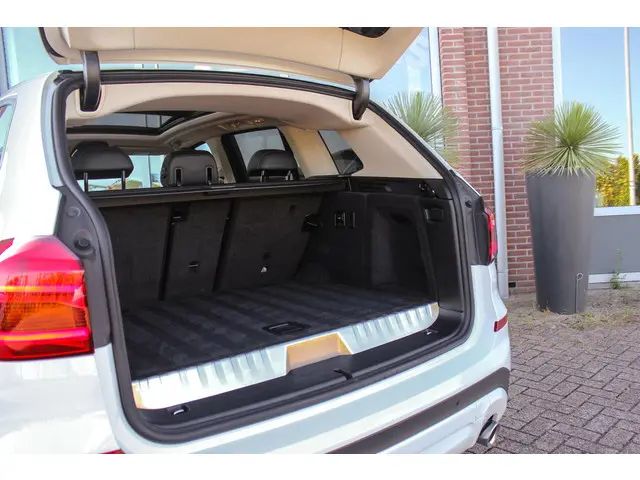 BMW X3 xDrive30e Executive 2020 Hybride Benzine 36