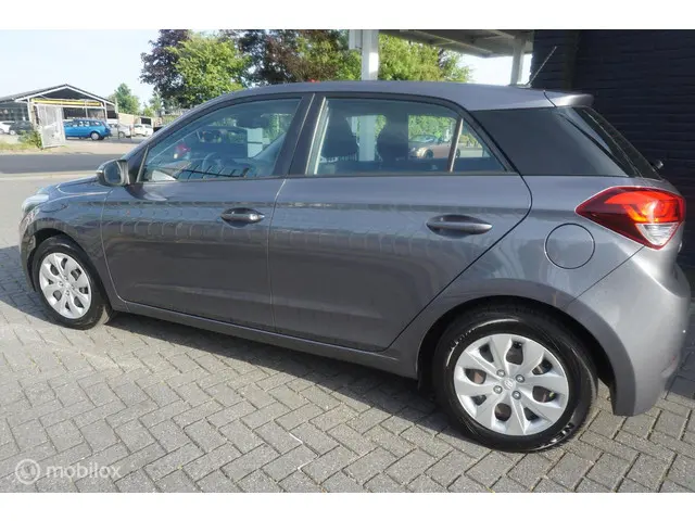 Hyundai i20 1.0 T-GDI Comfort 2018 Benzine 14
