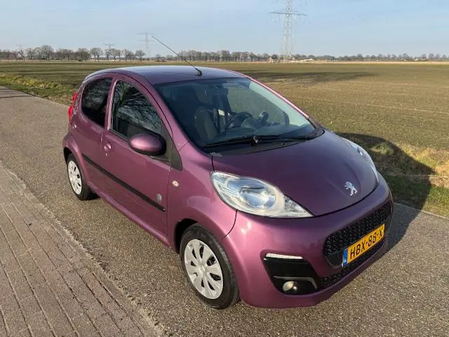 Peugeot 107 1.0 Envy 5 deurs 2012 Airco Led 2012 Benzine 5