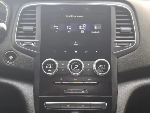Renault Mégane 1.3 TCe 140 EDC Intens 2022 Benzine 22