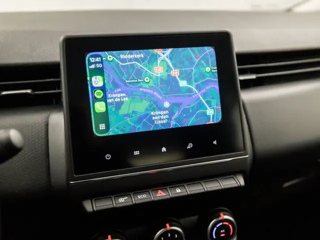 Renault Clio 1.0 TCe 90 Equilibre Sport 2022 Benzine 27