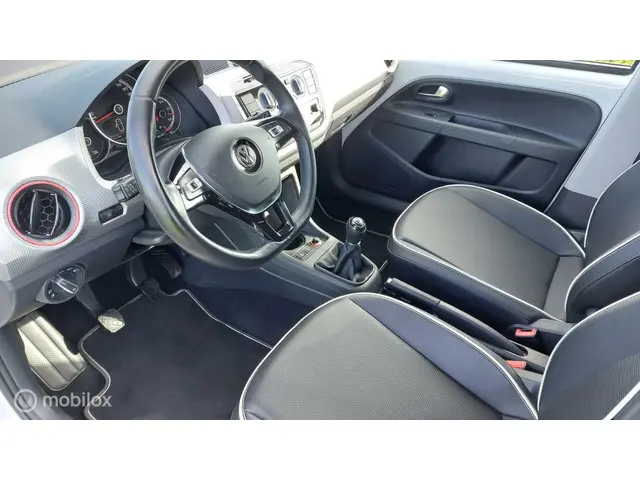 Volkswagen up! 1.0 TSI BMT high up! 2017 Benzine 10