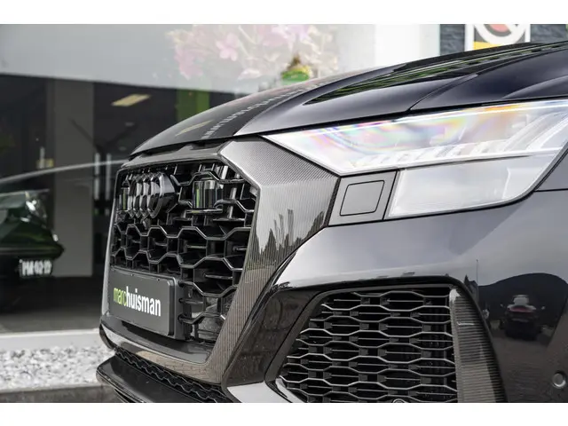 Audi RSQ8 4.0 TFSI quattro 2021 Benzine 32