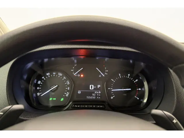 Peugeot Expert 2.0 BlueHDI Asphalt 2020 Diesel 29