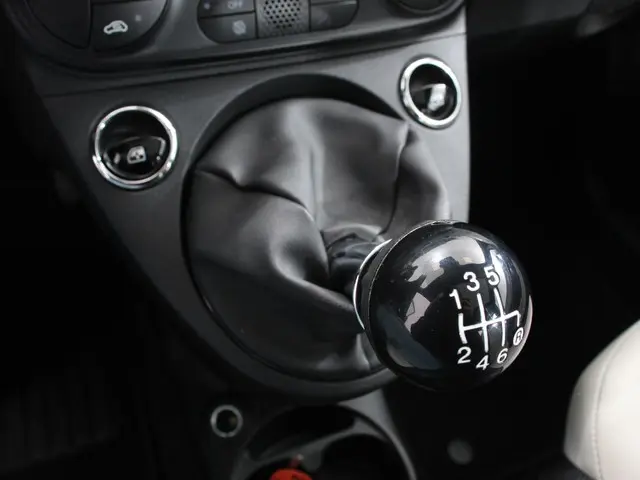 Fiat 500 1.0 Hybrid Dolcevita 2022 Benzine 18