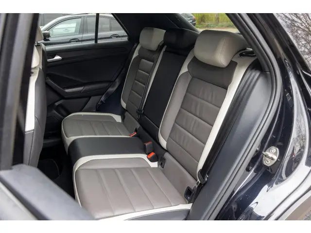 Volkswagen T-Roc 2.0 TSI 4Motion Sport 2018 Benzine 16