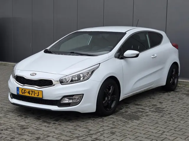 Kia pro_cee'd 1.6 GDI BusinessLine Xenon 2015 Benzine