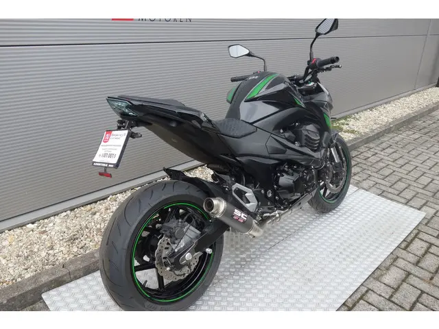 Kawasaki Z800 ABS 2016 Benzine 3