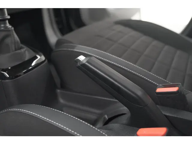 Citroën C3 1.2 Turbo 100pk Max 2025 Benzine 42