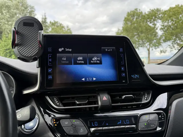 Toyota C-HR 1.8 Aut. Hybrid Style 2018 Hybride Benzine 28