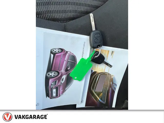 Peugeot 107 1.0 Sportium Rijklaarprijs !! 2012 Benzine 14
