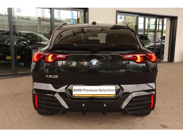 BMW iX2 eDrive20 2024 Elektrisch 4