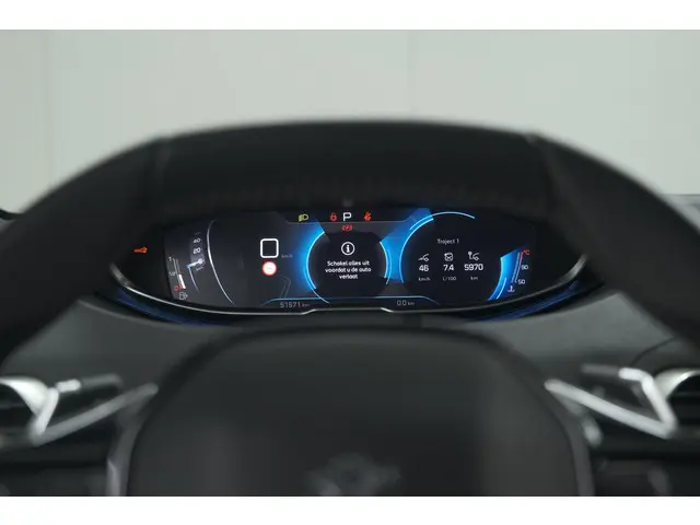 Peugeot 5008 PureTech 130 EAT8 Active Pack 2023 Benzine 42