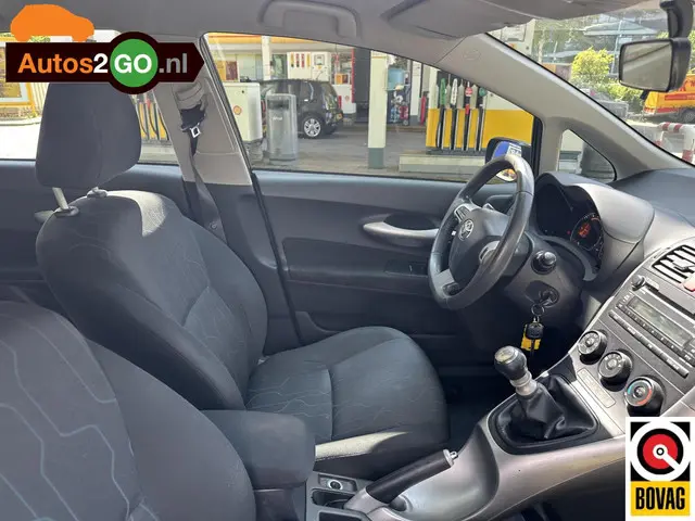 Toyota Auris 1.6 Comfort 2012 Benzine 18