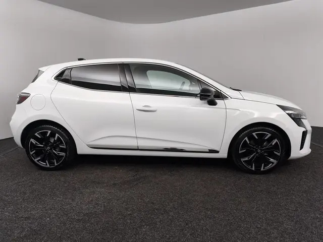 Renault Clio 1.0 TCe 90 GPF techno 2024 Benzine 16