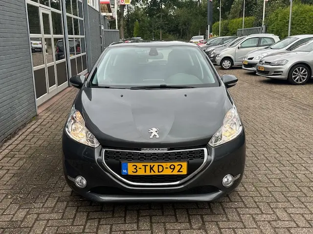 Peugeot 208 1.2 VTi Envy 2014 Benzine 23