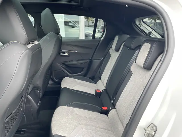 Peugeot e-208 EV GT 350 50 kWh 2020 Elektrisch 11