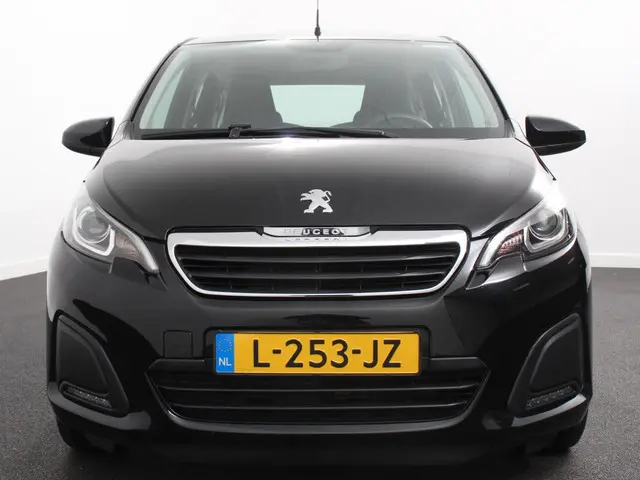 Peugeot 108 1.0 e-VTi Active 2021 Benzine 4