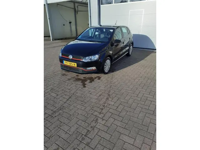 Volkswagen Polo 2