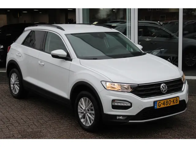 Volkswagen T-Roc 1.5 TSI Style//Carplay//150PK! 2019 Benzine 2