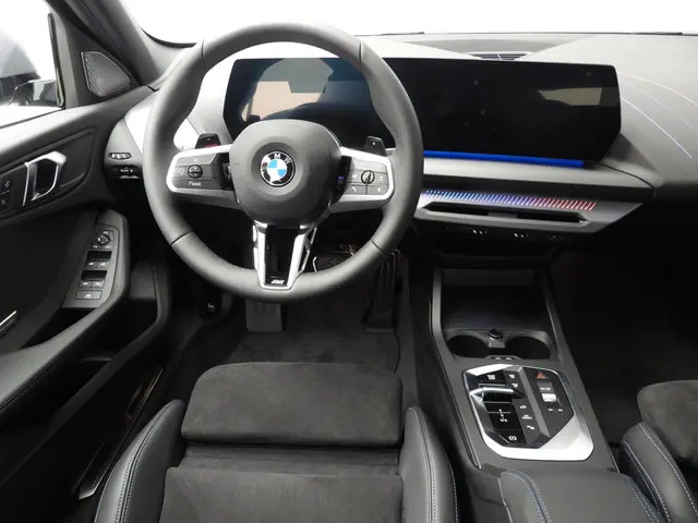 BMW 1 Serie 120 2024 Benzine 10