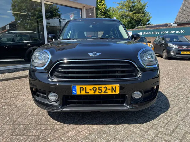 MINI Countryman Mini 1.5 Cooper 2017 Benzine 3