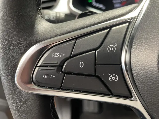 Renault Captur 1.3 TCe 140 Intens 2022 Benzine 17