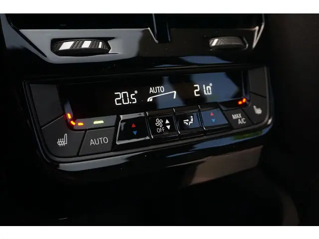 BMW iX xDrive50 2024 Elektrisch 17