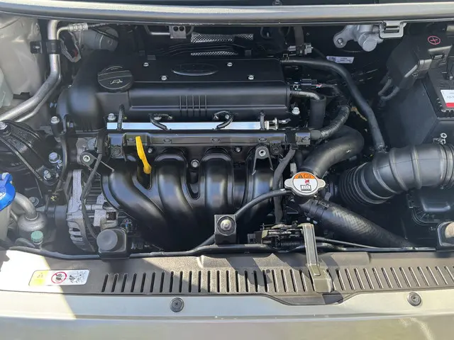 Kia Venga 1.4 CVVT X-pect 2013 Benzine 15