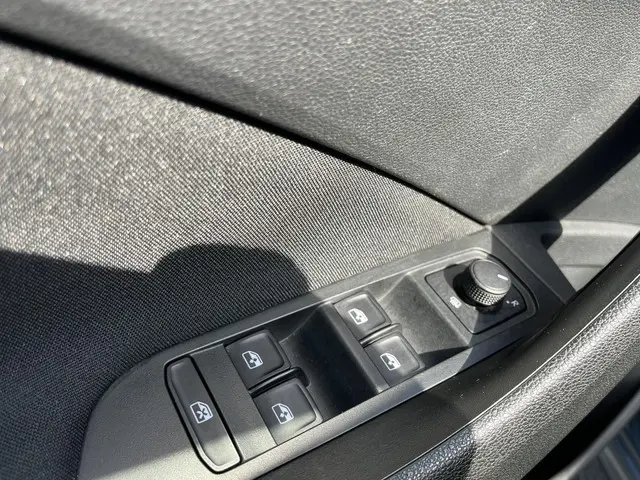 Škoda Kamiq 1.0 TSi DSG Ambition 2021 Benzine 26