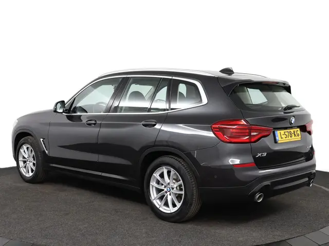 BMW X3 xDrive20i Business Edition Plus 2021 Benzine 10