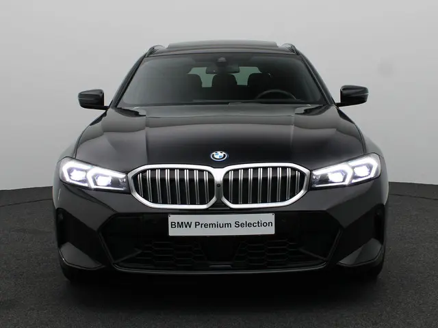 BMW 3 Serie Touring 330e xDrive 2024 Hybride Benzine 3