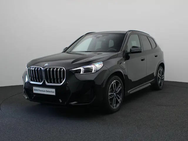 BMW X1 xDrive25e 2023 Hybride Benzine 42