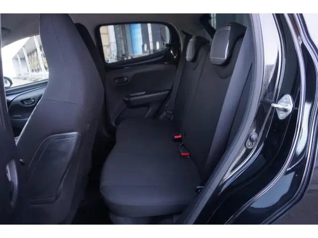 Peugeot 108 1.0 e-VTi Active * Airco * 5Drs * 2016 Benzine 15