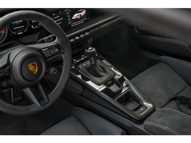 Porsche 911 4.0 GT3 2022 Benzine 20