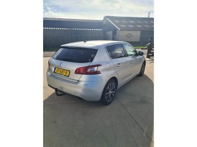 Peugeot 308 3