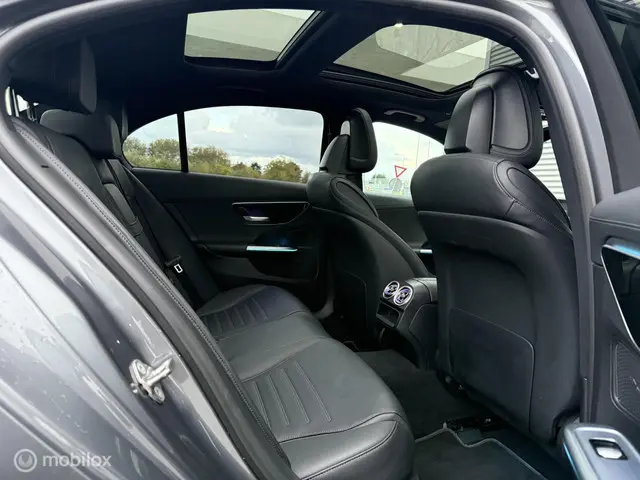 Mercedes-Benz C-Klasse 180 AMG Line 2022 Benzine 7