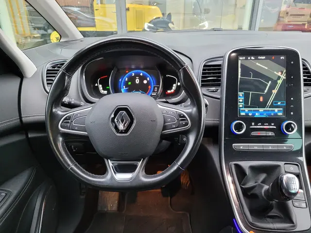 Renault Scénic 1.2 TCe Bose 2016 Benzine 10
