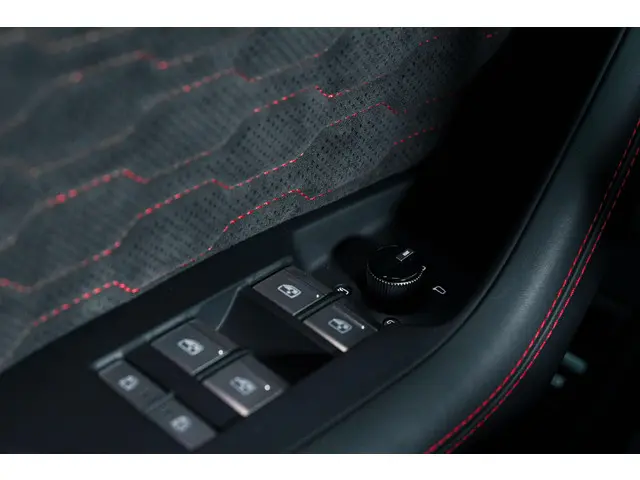 Audi RS6 RS 6 TFSI quattro 2023 Benzine 37