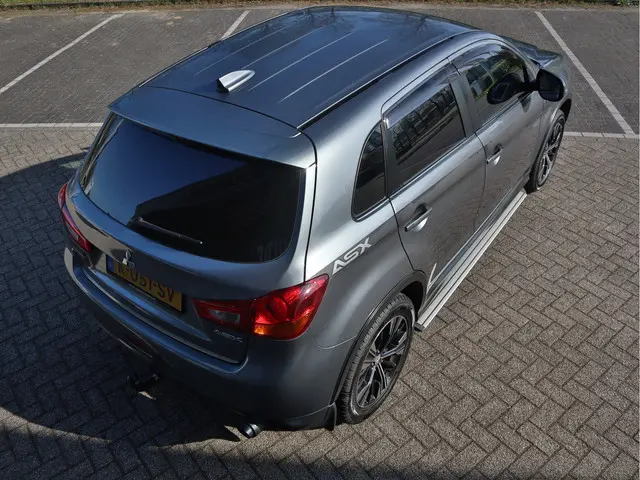 Mitsubishi ASX 1.6 Cleartec Instyle 2015 Benzine 4