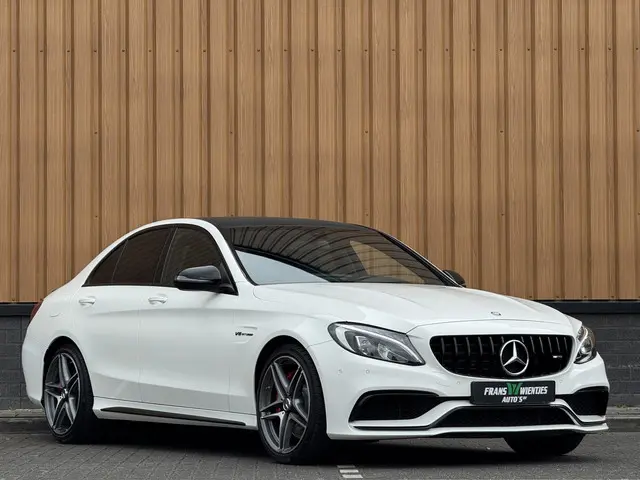 Mercedes-Benz C-Klasse C63 AMG 2017 Benzine 3