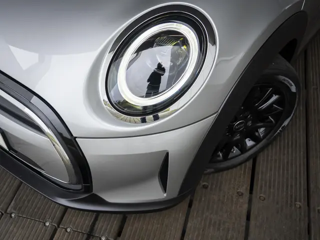 MINI 5-Deurs Cooper Aut. 2023 Benzine 36