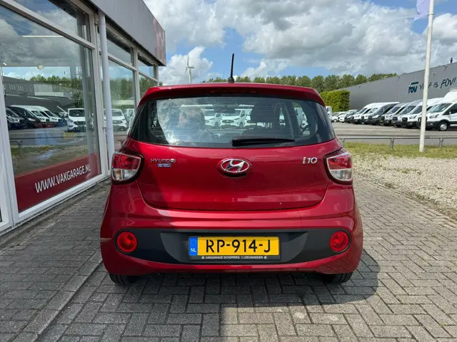 Hyundai i10 1.0i Comfort 2018 Benzine 25