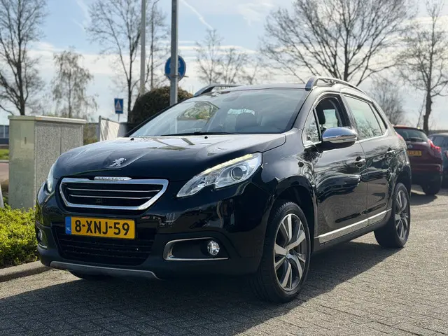 Peugeot 2008 1.6 VTi Allure 2e eigenaar nap 2014 Benzine 3