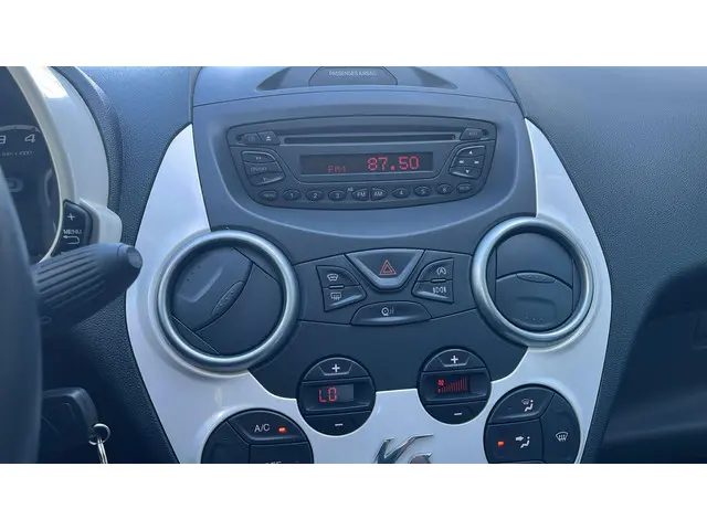 Ford Ka 1.2 Titanium X start/stop 2016 Benzine 12
