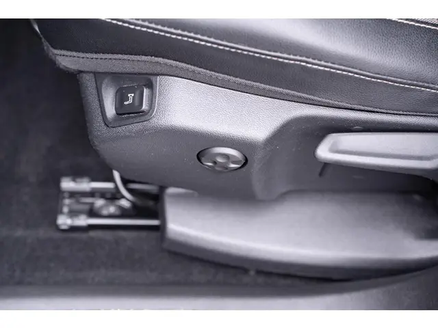 Opel Grandland X 1.2 Turbo Innovation 2018 Benzine 32